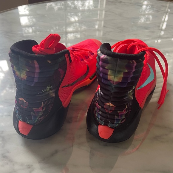 NWT Nike Women’s Prime Hype Crimson Size 7. - Picture 6 of 7